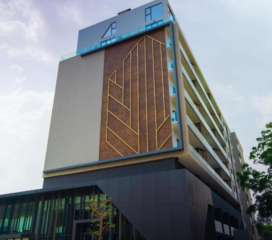 Splendid Apartments @ The Lennox อักกรา ภายนอก รูปภาพ