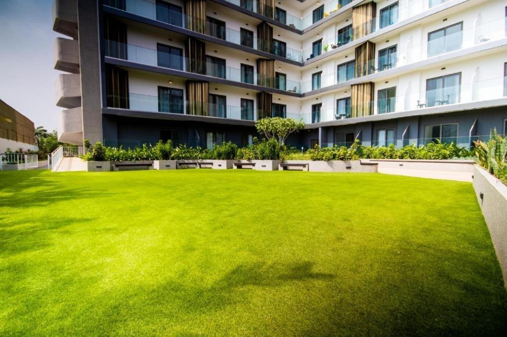 Splendid Apartments @ The Lennox อักกรา ภายนอก รูปภาพ
