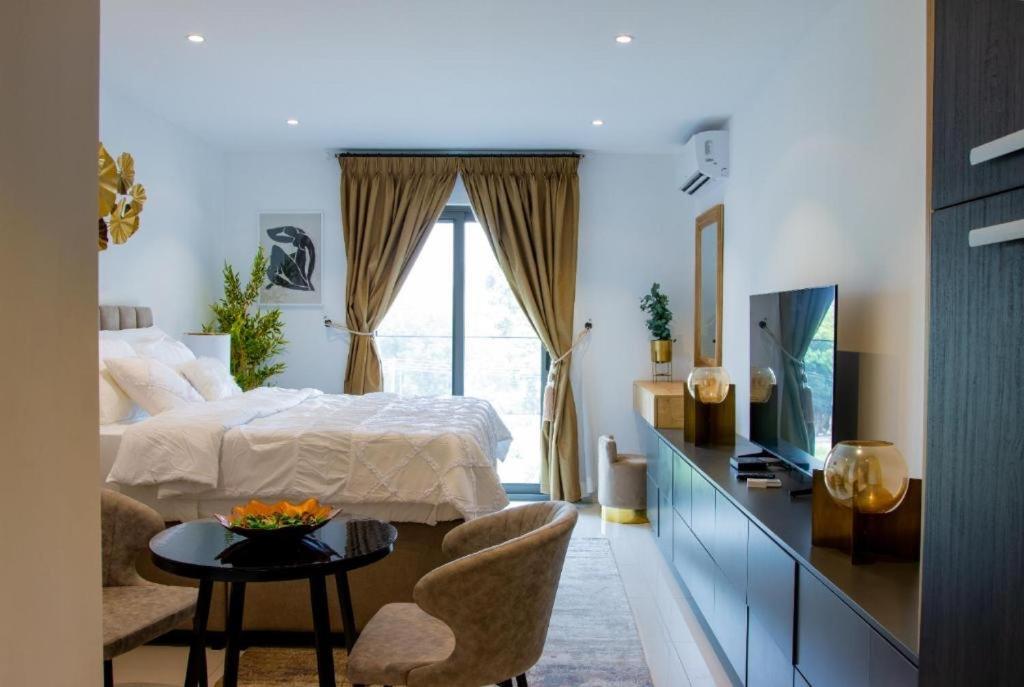 Splendid Apartments @ The Lennox อักกรา ภายนอก รูปภาพ